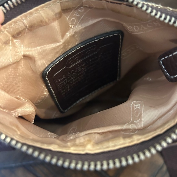 Coach Signature Swingpack crossbody bag - Picture 8 of 8